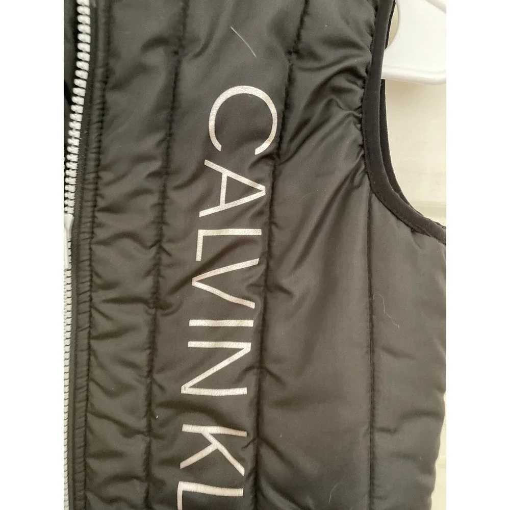 Calvin Klein Girls Size 6 Black Puffer Vest‎ SleeveLess Logo